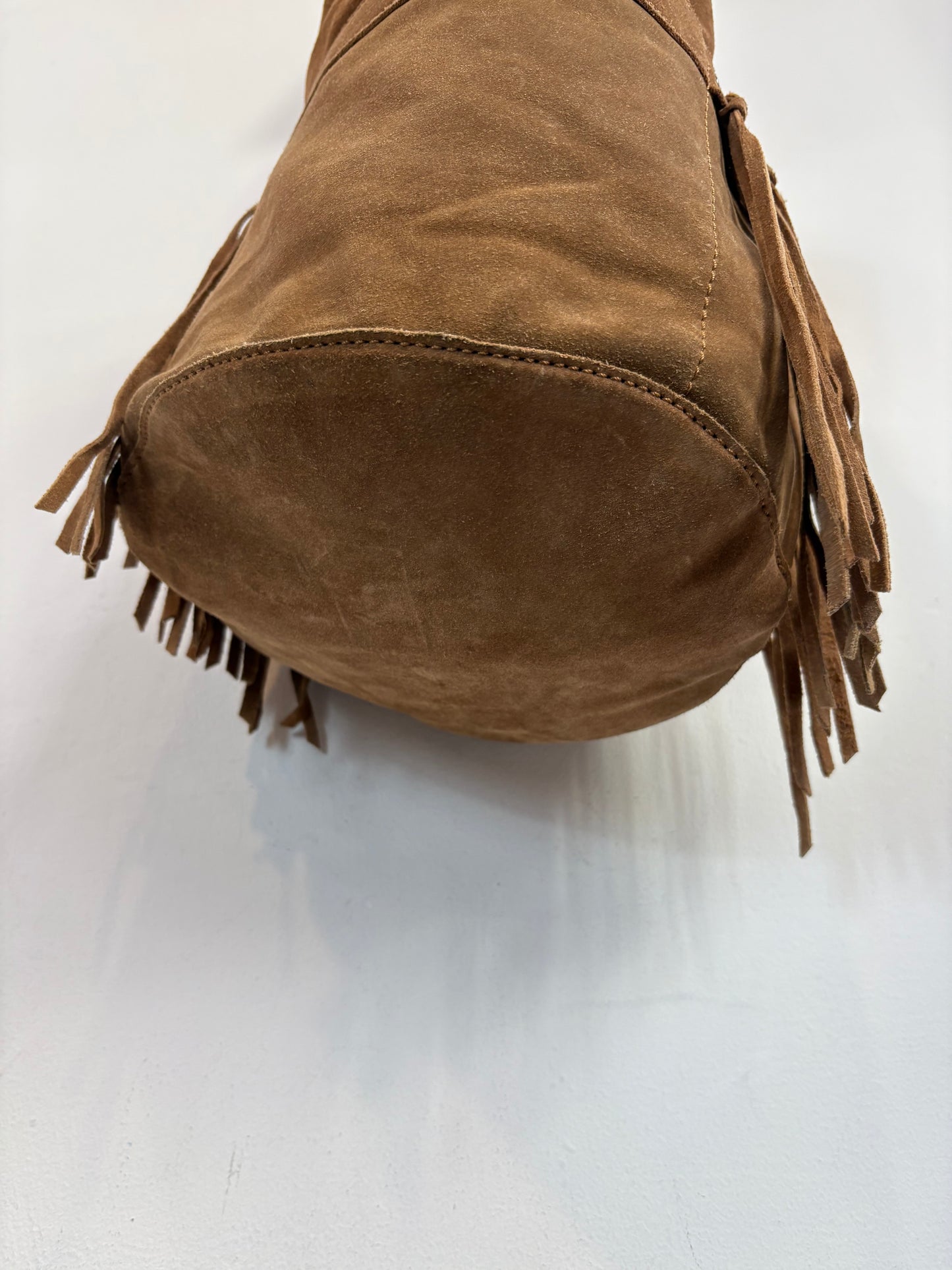 ZADIG & VOLTAIRE. Bolso bandolera ante flecos