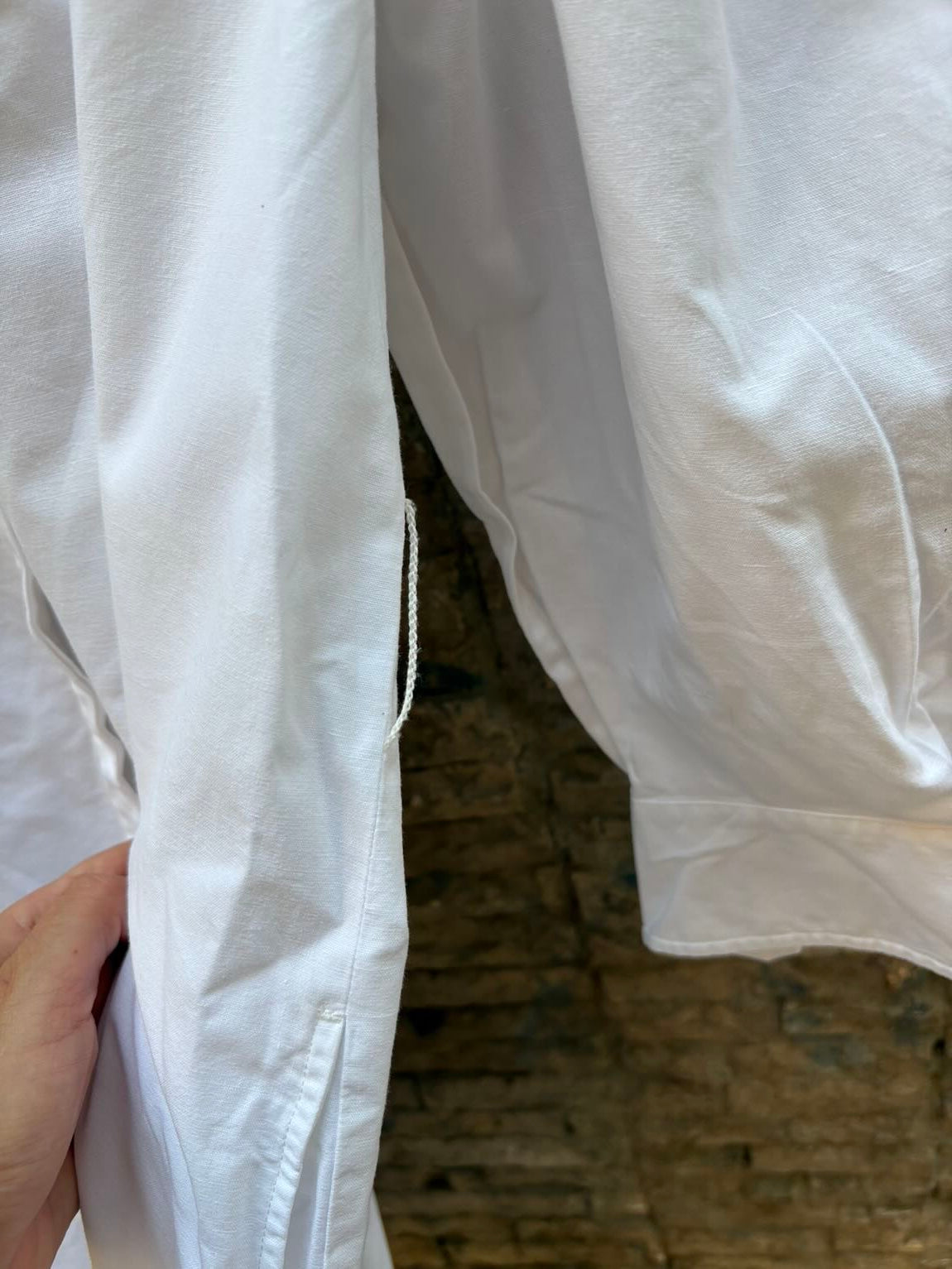 Weekend MAxMARA. Vestido camisero blanco detalle bordado