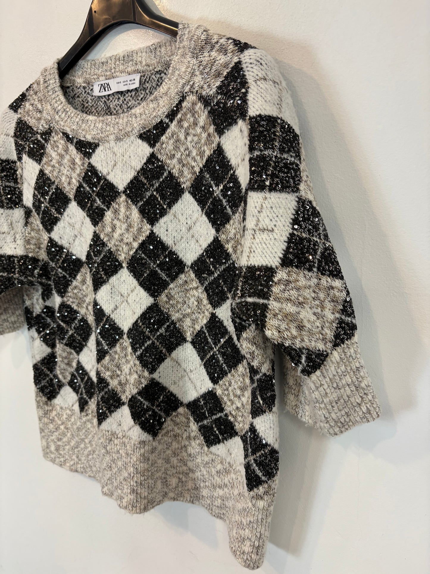 ZARA. Top punto rombos lentejuelas