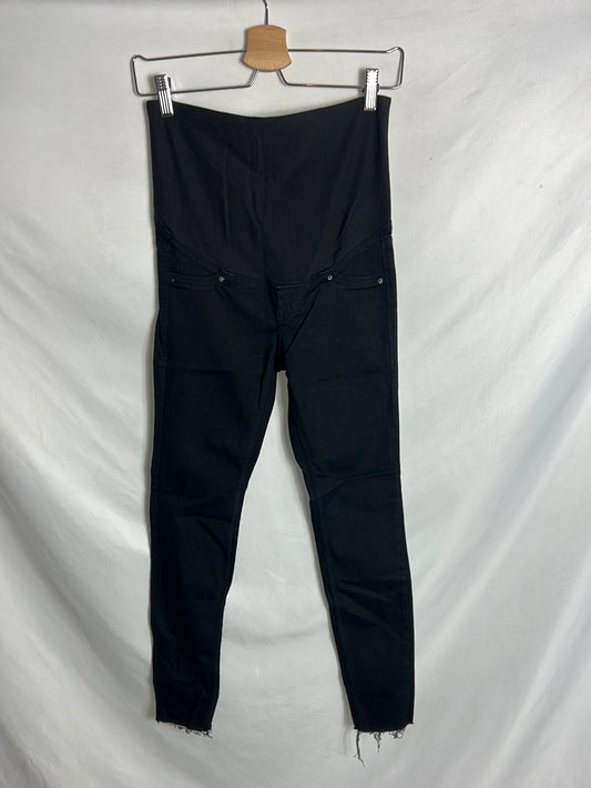 H&amp;M. black maternity pants T.34