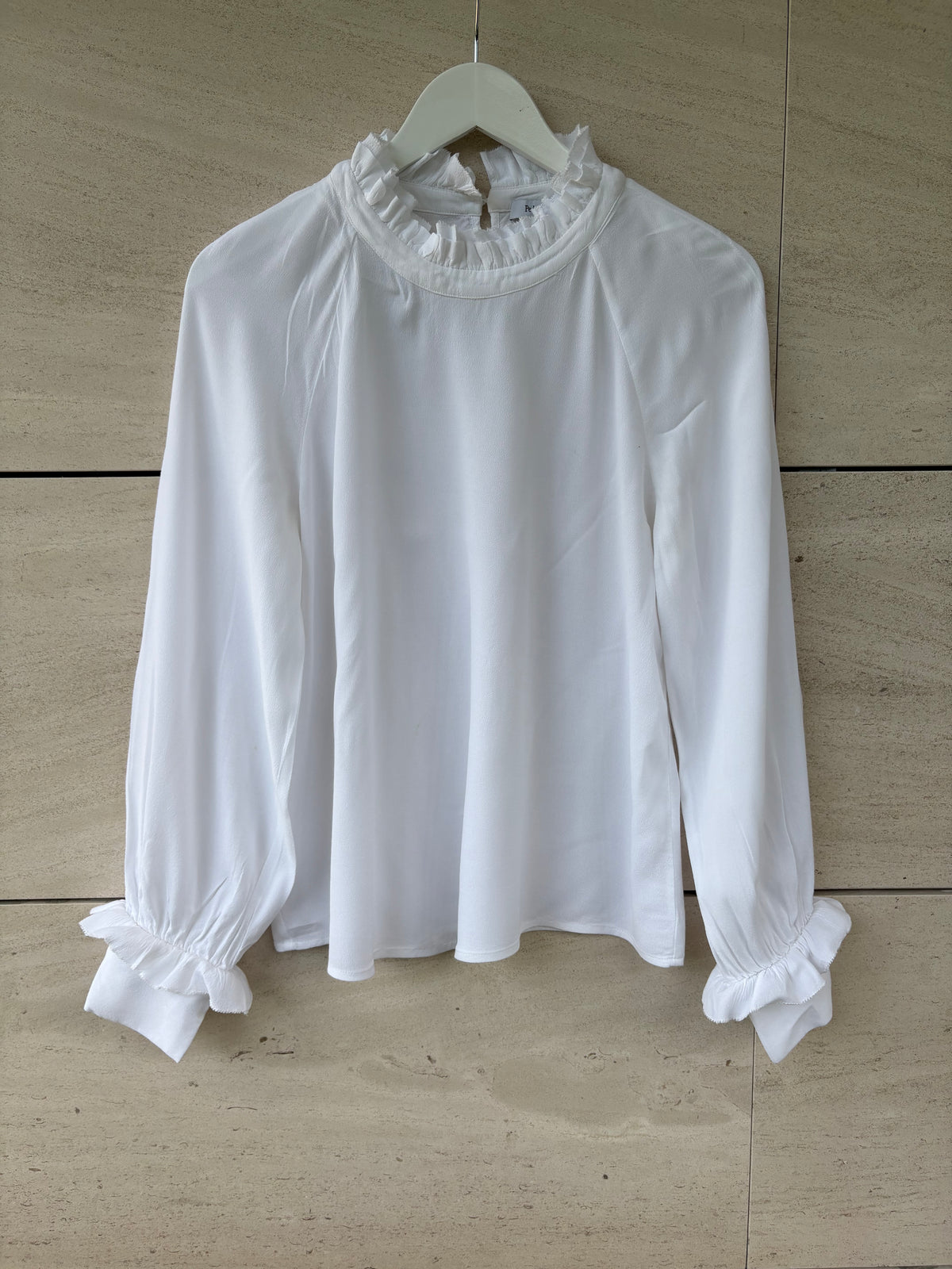 PEDRO DE HIERRO. Blusa blanca fluida