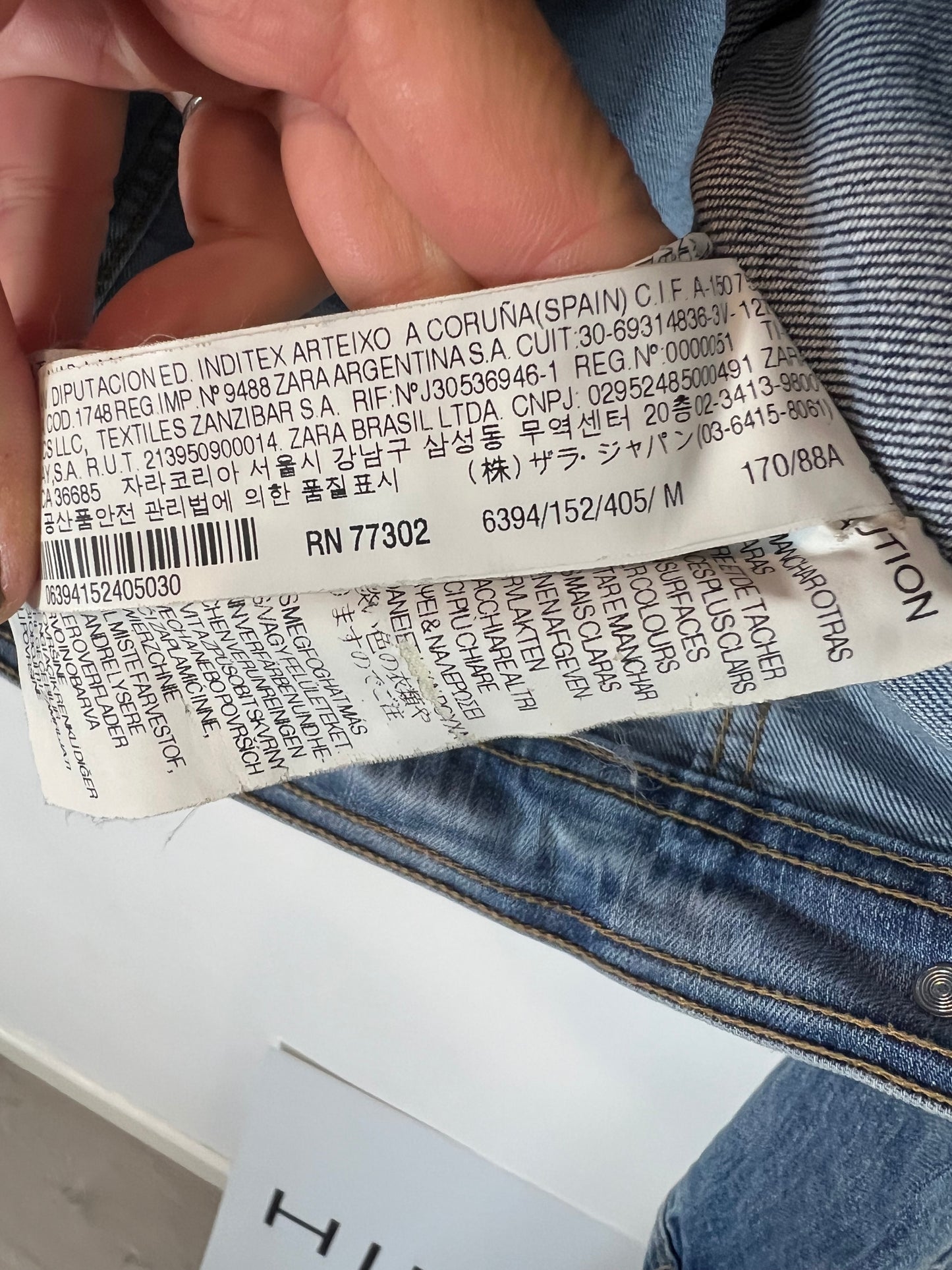 ZARA. Chaqueta denim semi elástica. T M