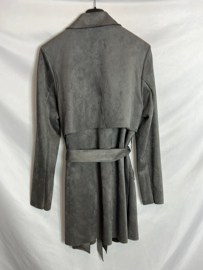 OTRAS. Chaqueta efecto piel gris. T U( (S/M)