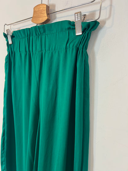 MANGO. Flowy green trousers T.xs