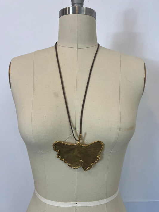 OTHERS. Gold leaf necklace/brooch
