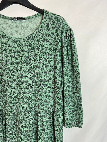ZARA. Vestido verde estampado T. M