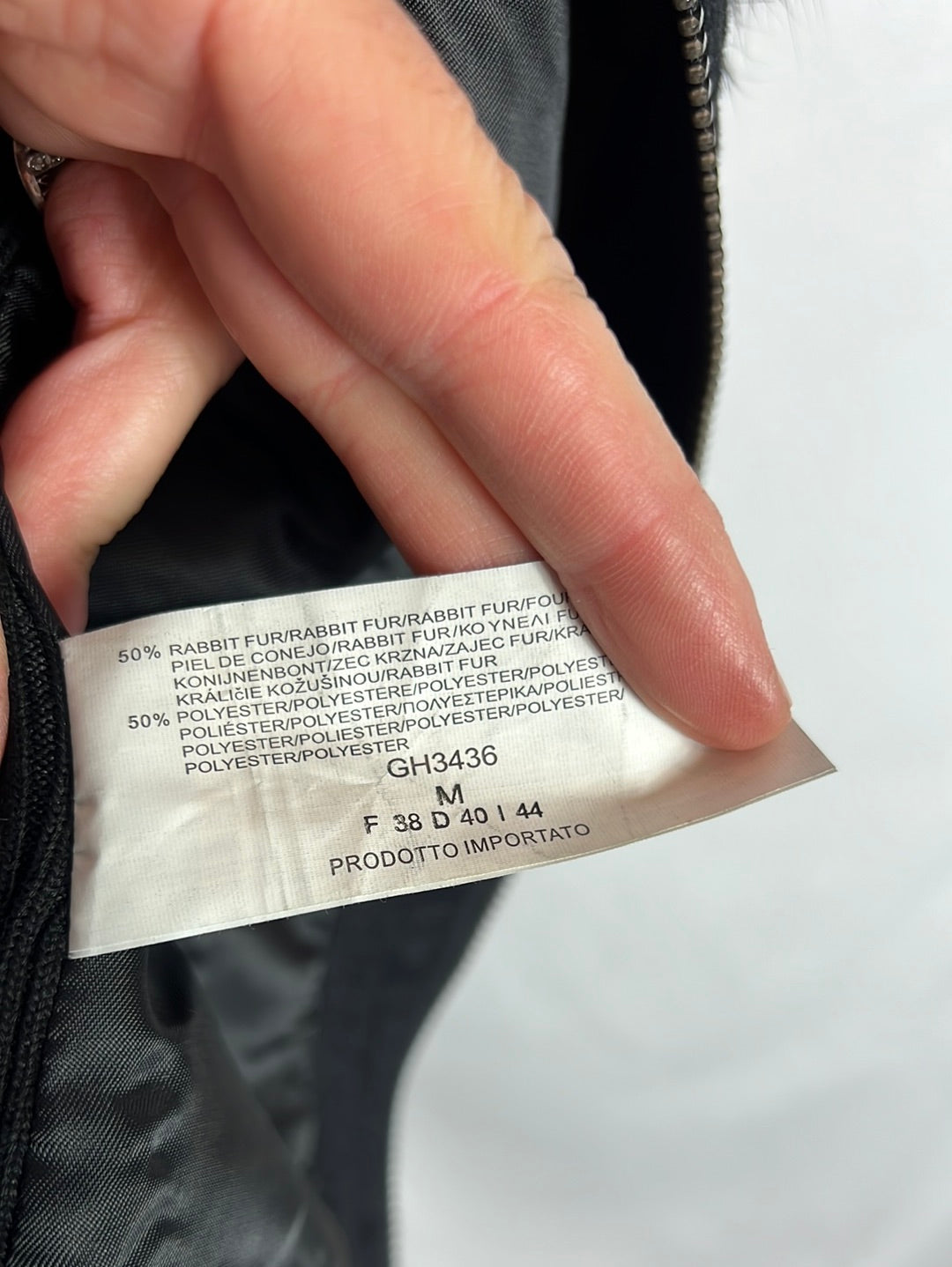 OTRAS. Chaleco punto y pelo de conejo negro. T M