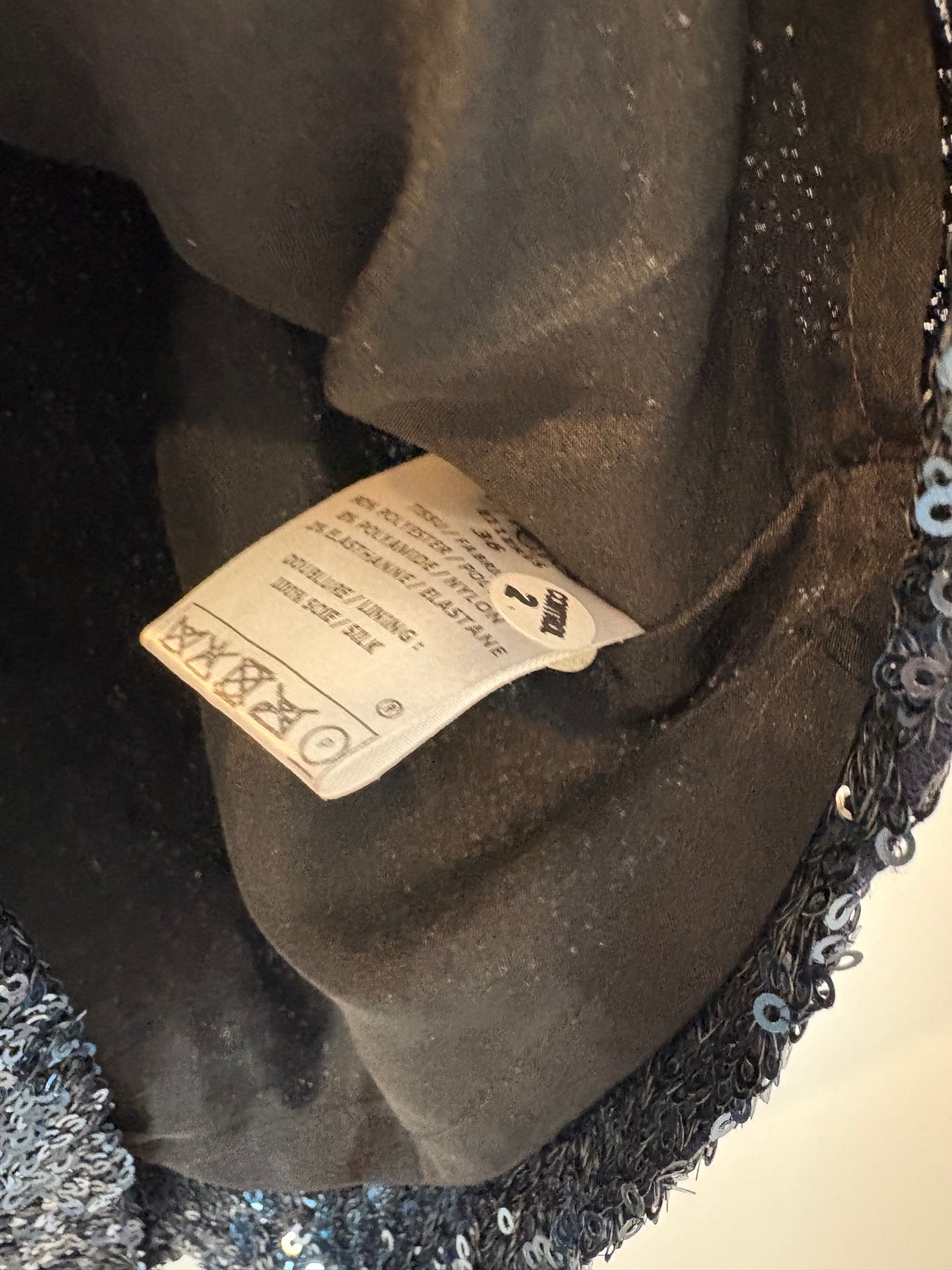 MAJE. Conjunto blazer y short lentejuelas. T S/M