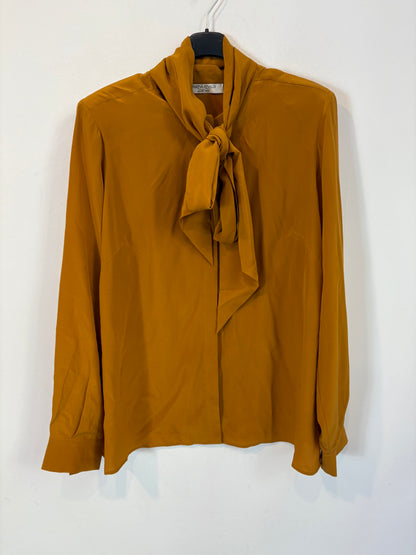 MARINA RINALDI. Blusa seda camel. T 25 (XXL)