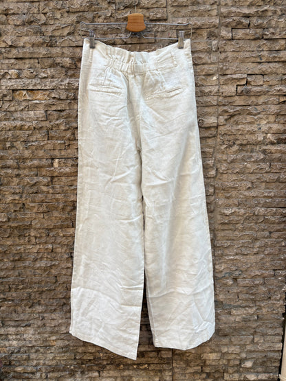 MANGO. Pantalón blanco lino. T S