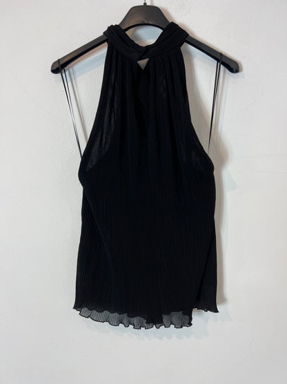 ZARA. Top negro plisado al cuello. T M
