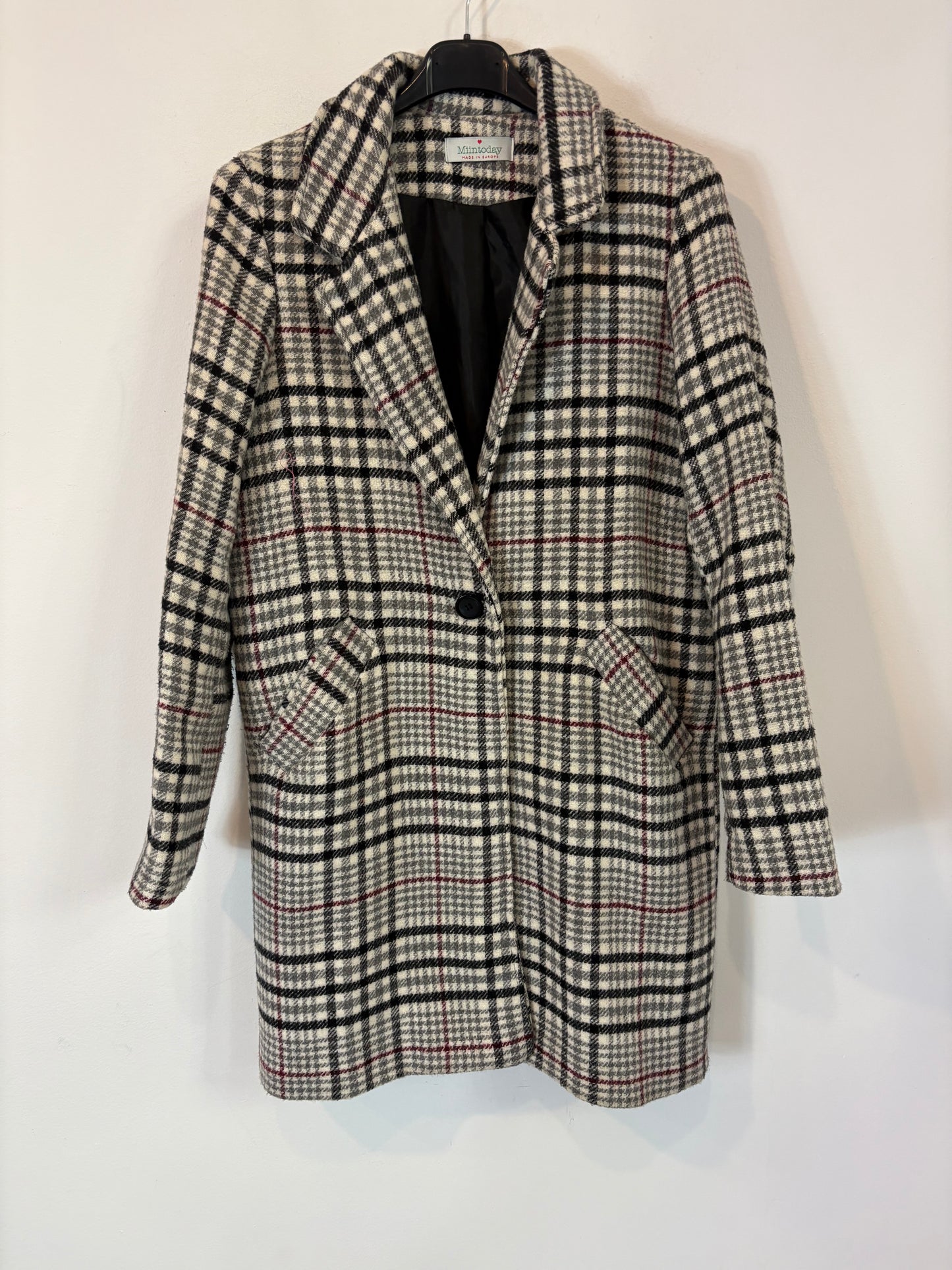 MINTODAY. Checked wool coat. TS