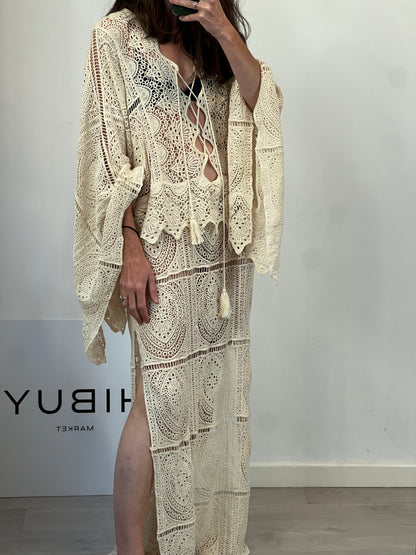 OTRAS. Vestido crochet aberturas