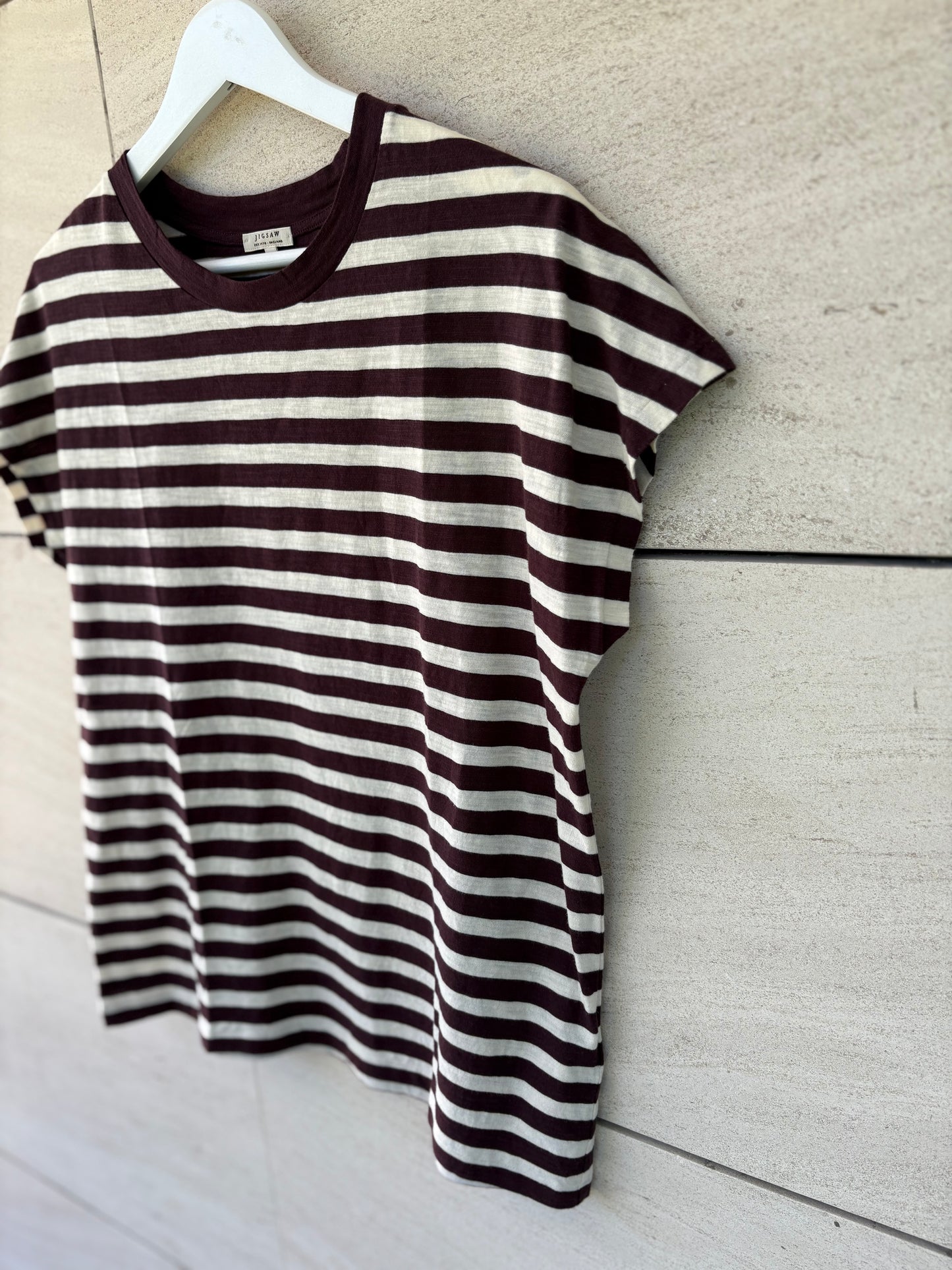 JIGSAW. Camiseta rayas marrones
