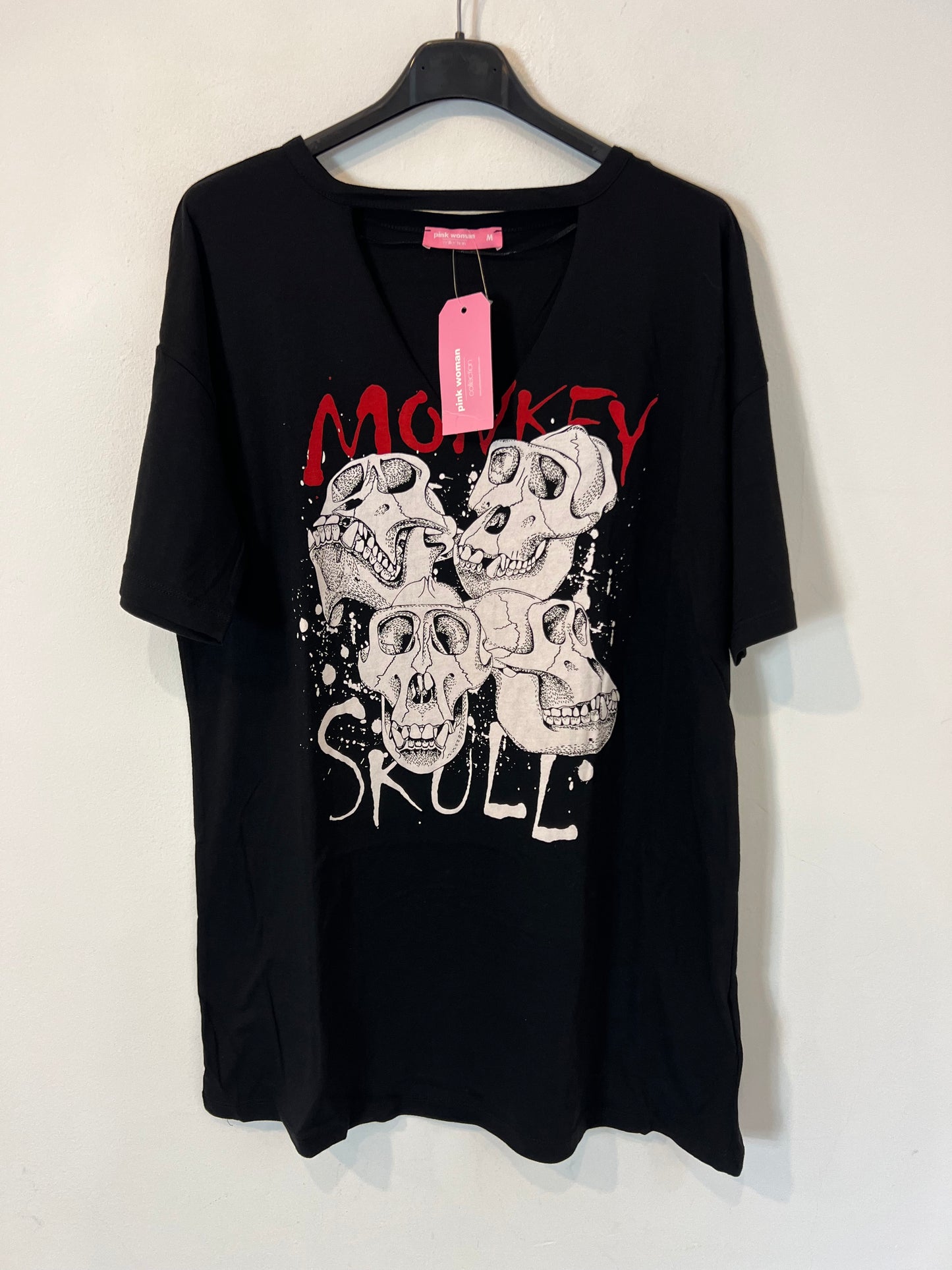 PINK WOMAN. camiseta negra monkey T.m