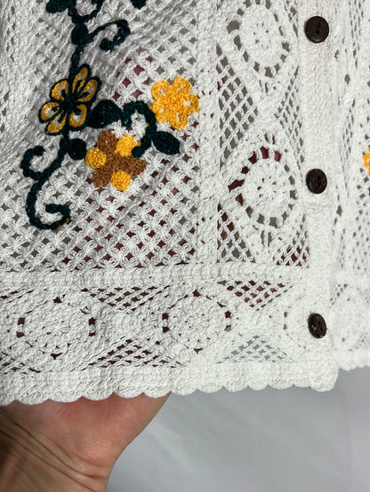 OTRAS. Top calado abotinado detalles. T S