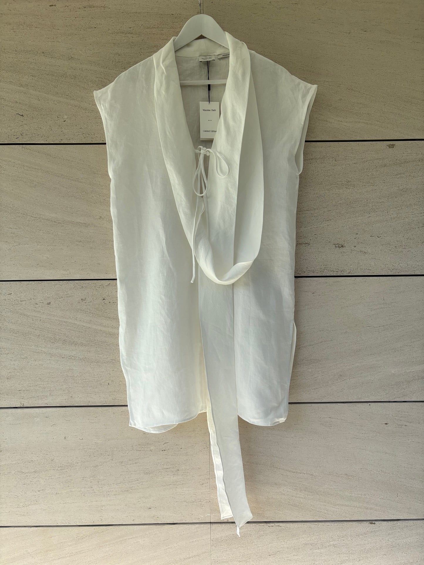 MASSIMO DUTTI Limited Edition. Vestido corto/top  blanco lino lazada