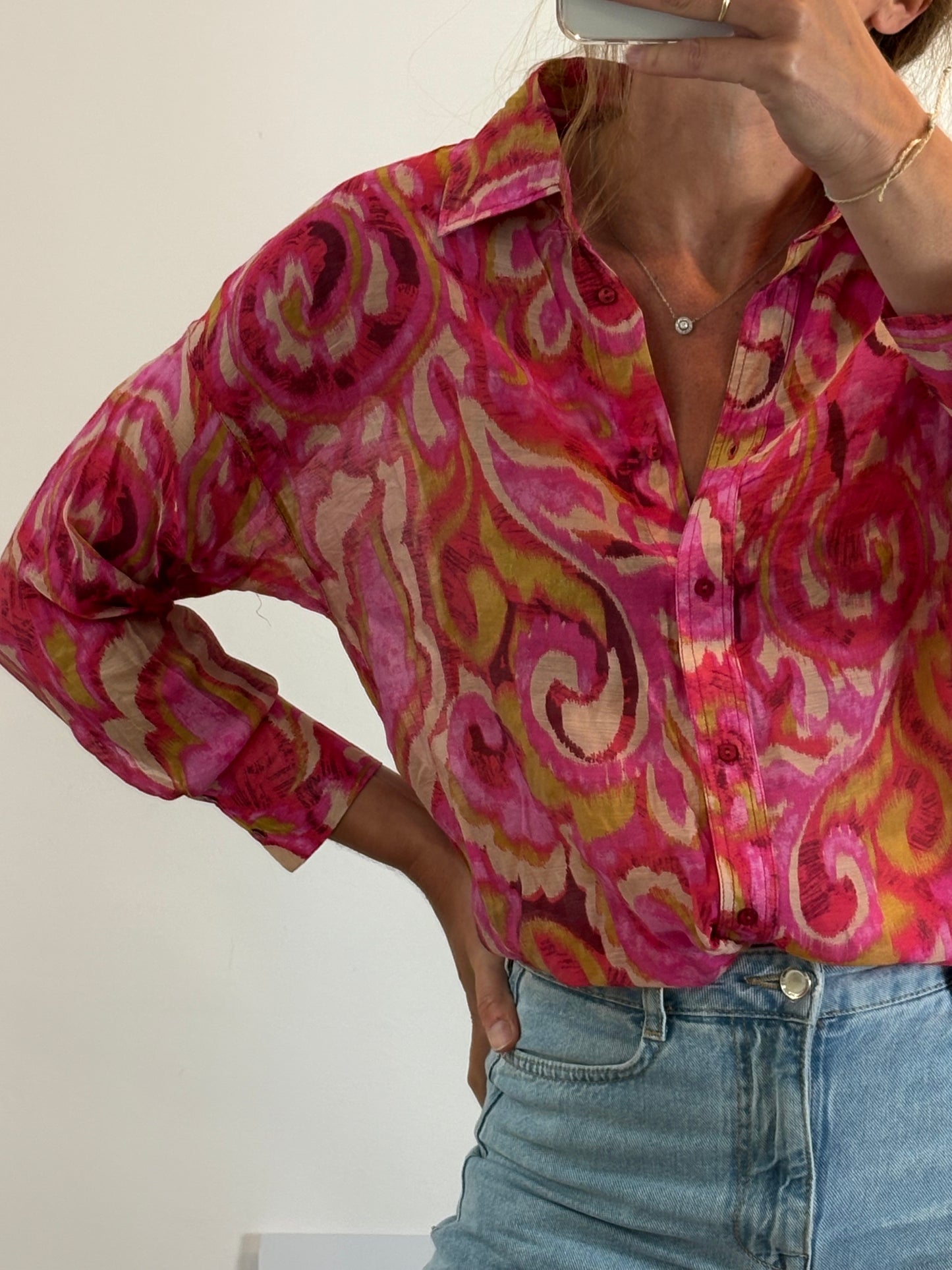 OTRAS. Blusa fluida estampado rosas. T S