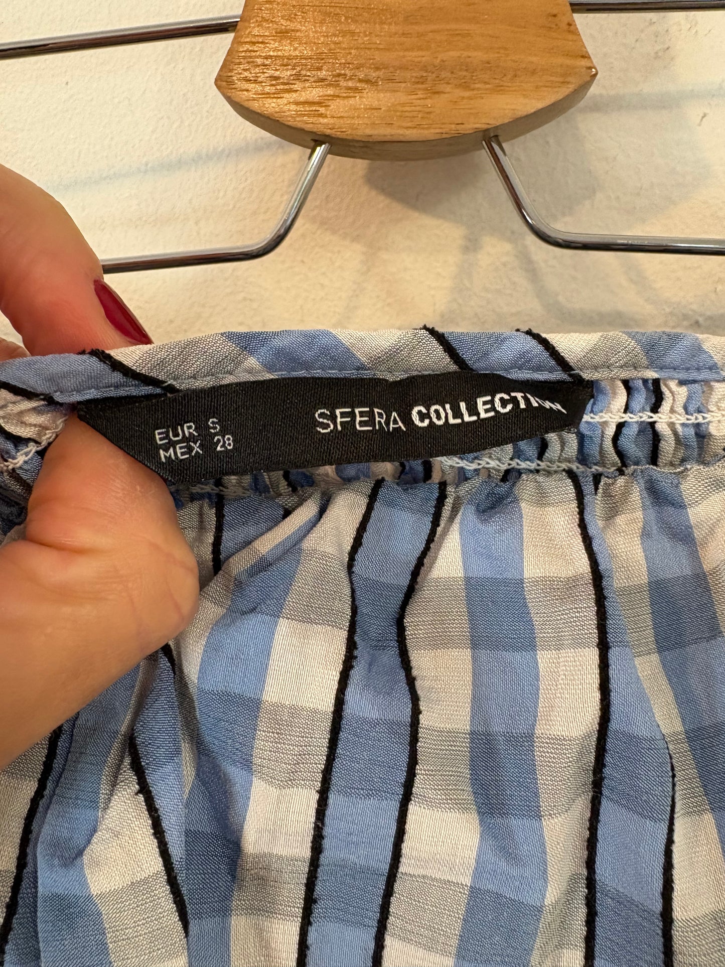 SFERA. Vestido midi de cuadros