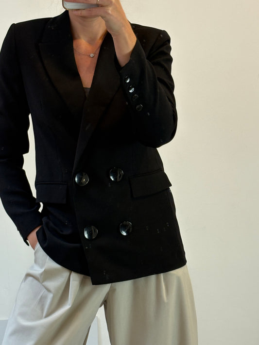 ZARA. Blazer negra fluida