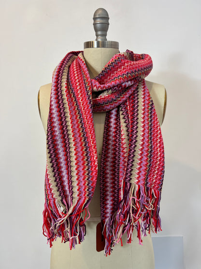 MISSONI. Zigzag cotton scarf with red and pink fringes