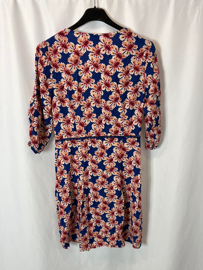 VILA. Vestido corto flores T.38