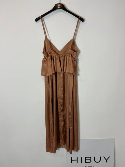 H&amp;M. Nude pink satin dress size 34