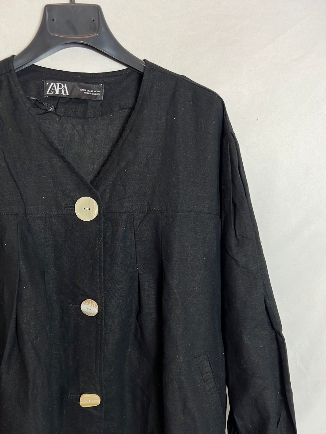 ZARA. Chaqueta negra lino T.xs