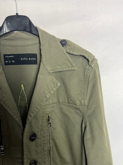 ZARA. Green jacket with embroidered back. TM