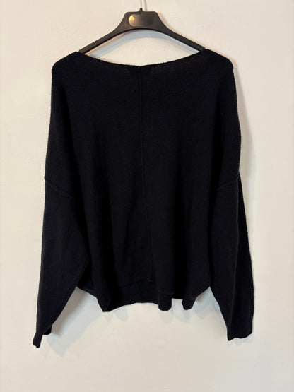 AMERICAN VINTAGE. Jersey negro cuello pico con lana