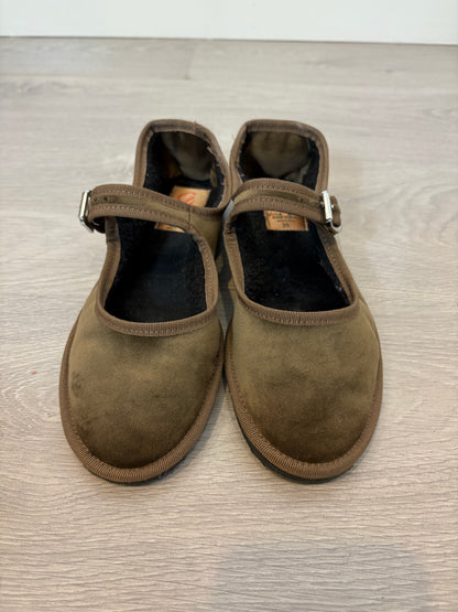 VENEZIANAS. Bailarina terciopelo caqui