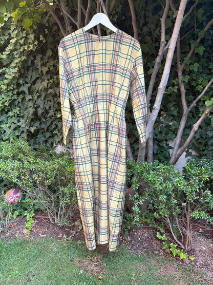 ZARA. Vestido largo cuadros en verde  bolsillos