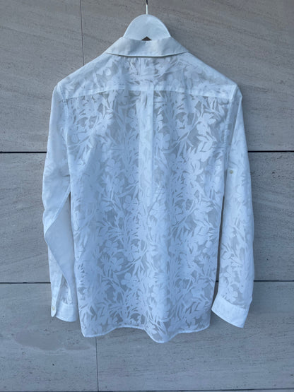 GAP. Blusa blanca dibujos semi transparente. T M