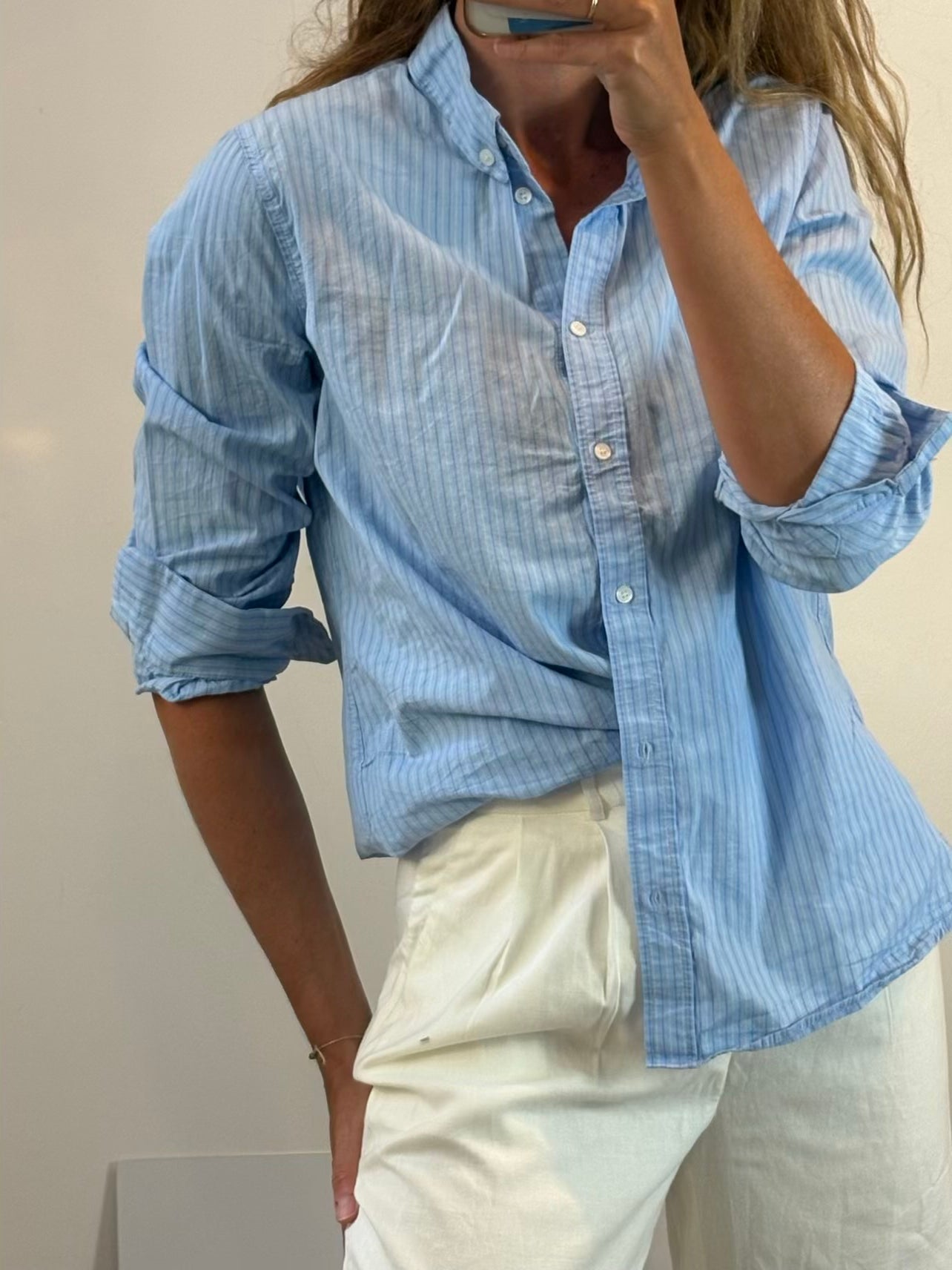 ZARA. Camisa azul rayas