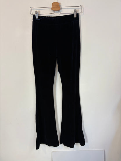 OTRAS. Conjunto terciopelo azul