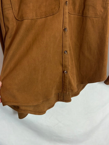 STRADIVARIUS. Sobrecamisa marrón antelina T.l