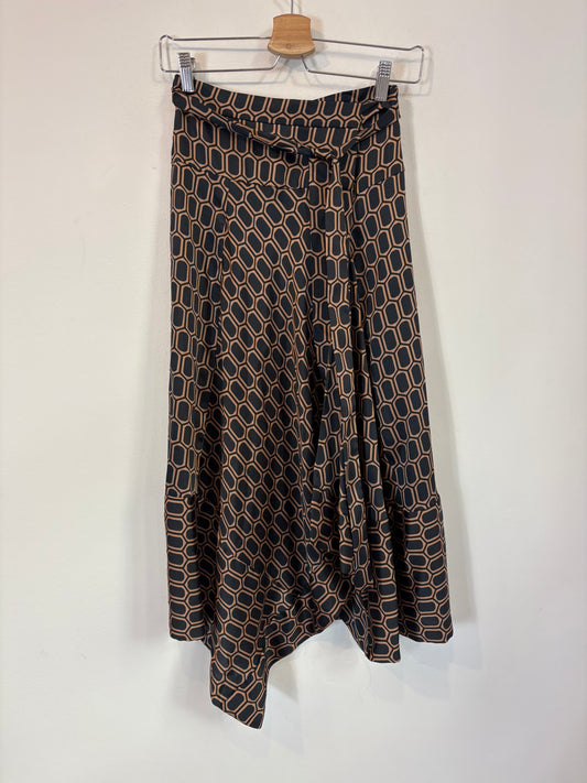 ZARA. Falda midi efecto pareo