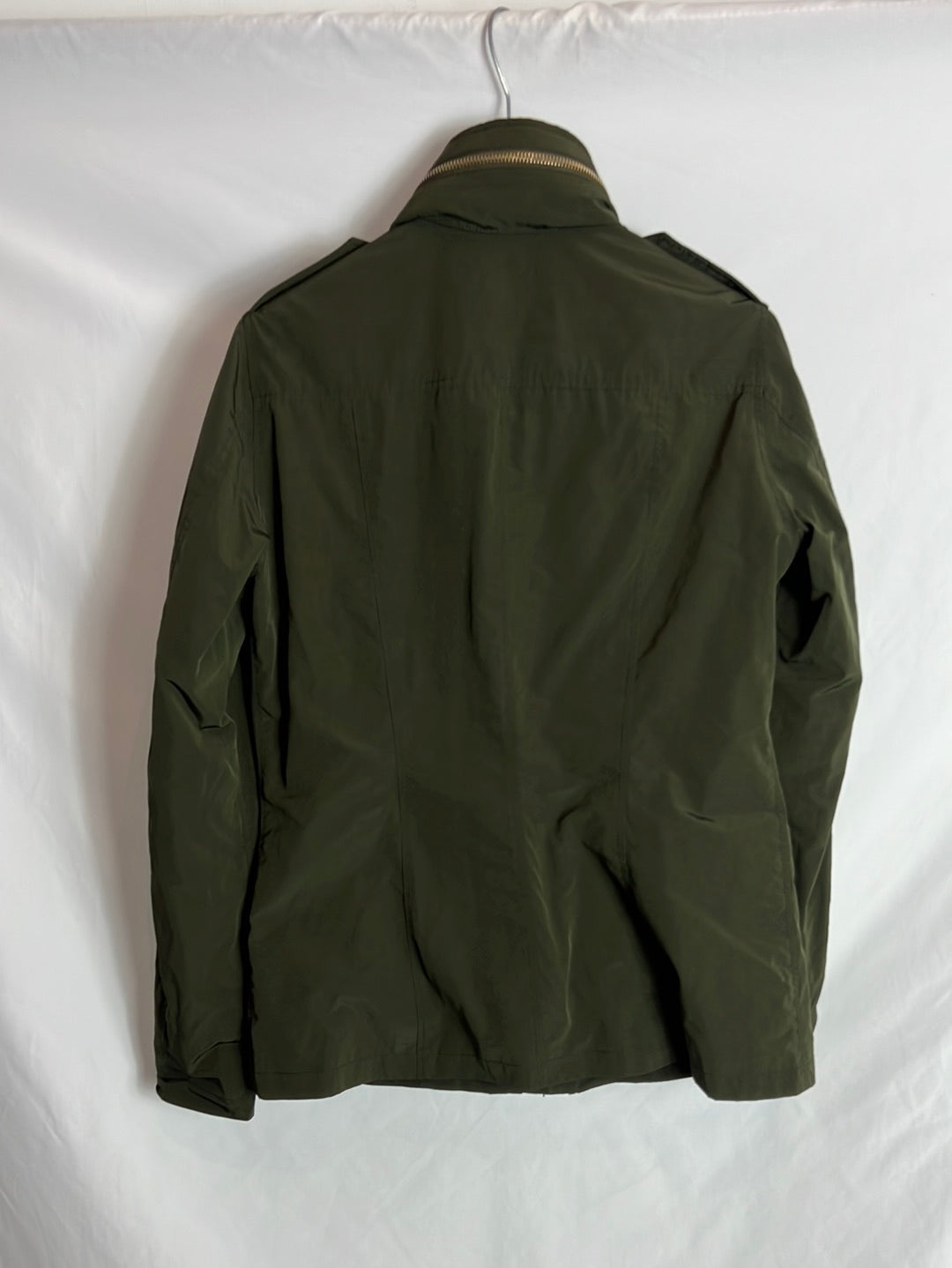 HENRY ARROWAY. Parka verde impermeable T.s