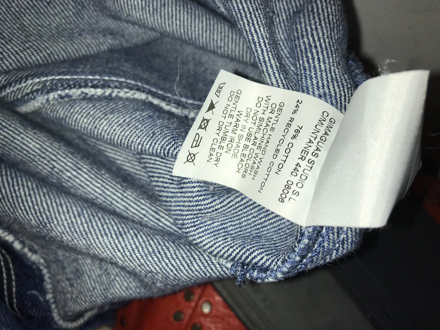 GIMAGUAS. Denim pata ancha hebilla