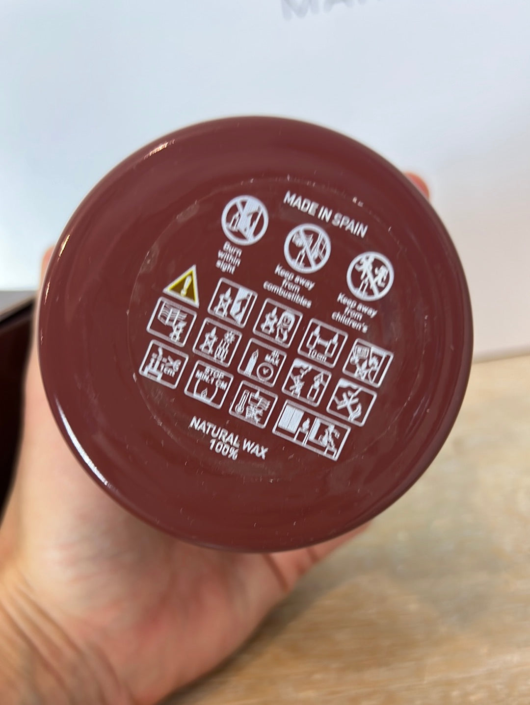 VOGANA. Scented Candle