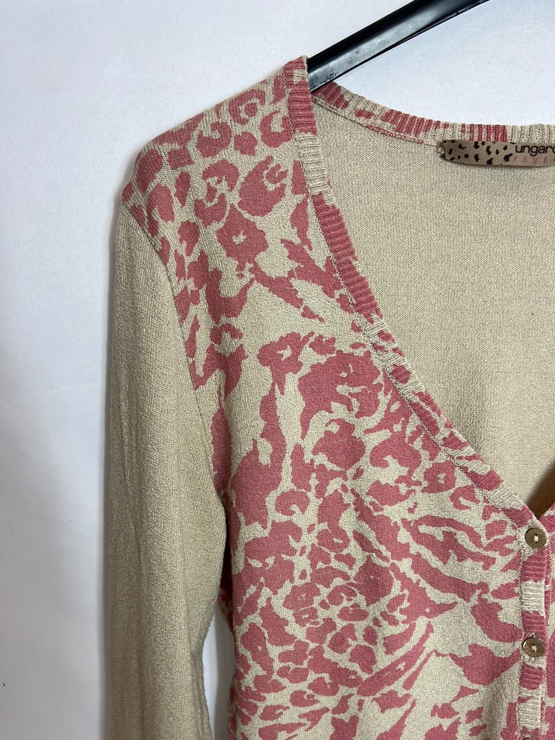 UNGARO FEVER. Pink print beige cardigan. T 38