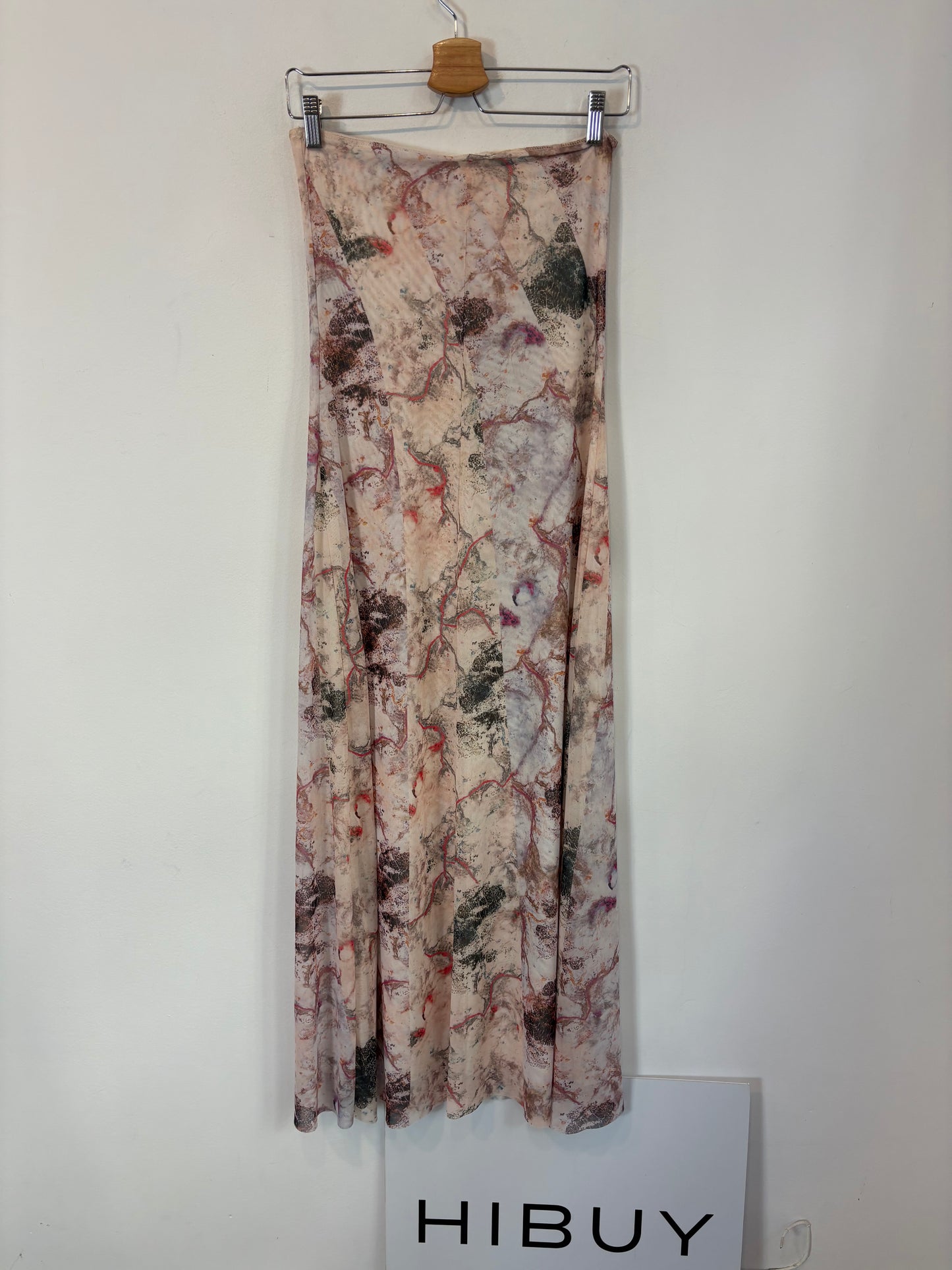 OTRAS. Vestido midi palabra de honor estampado. T S