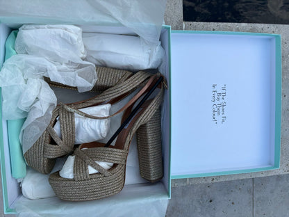 AQUAZZURA. Sandalia  Sundance textura brillo. T 40.5