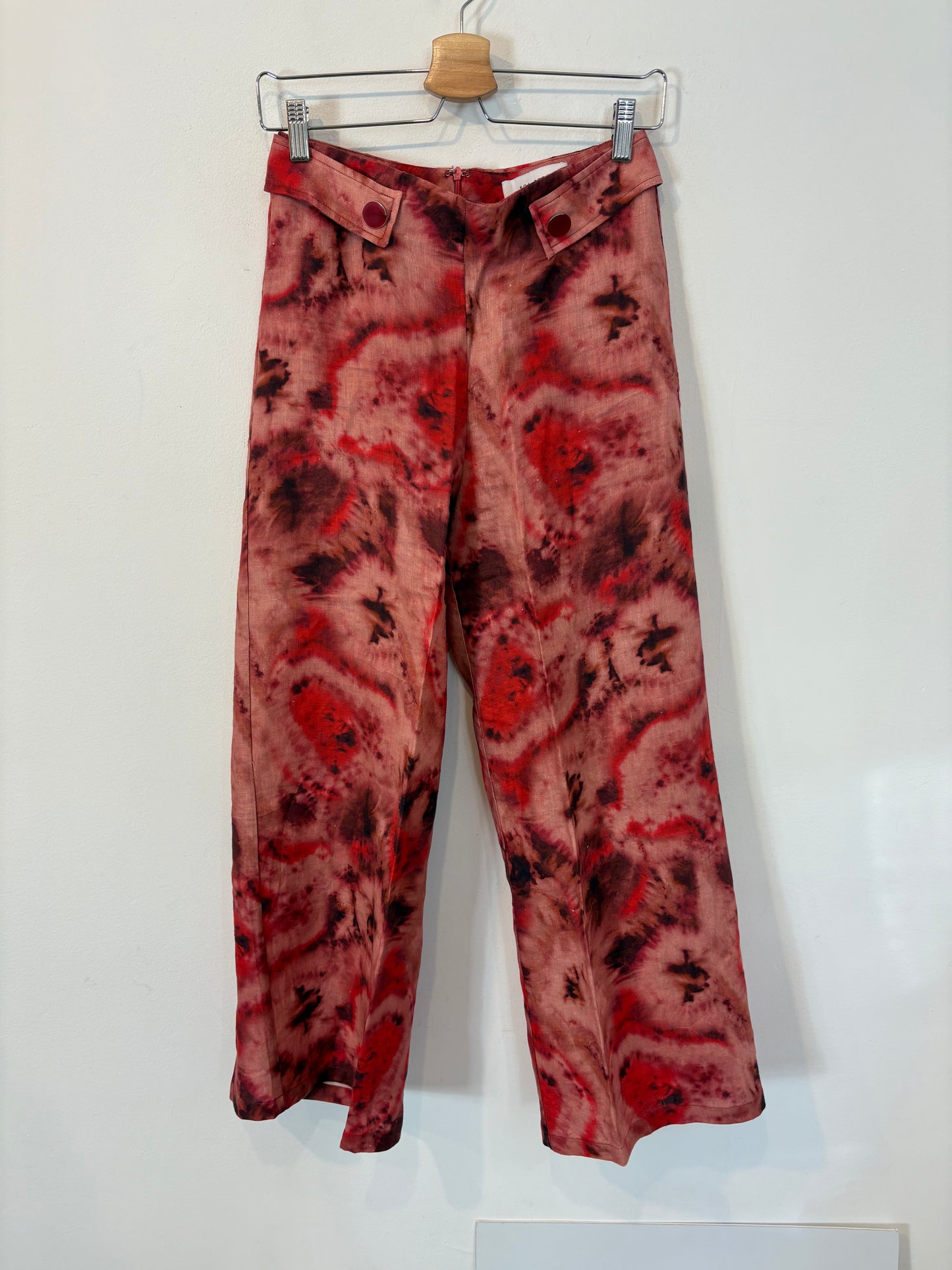 SCALPERS. Total look lino estampado. T S