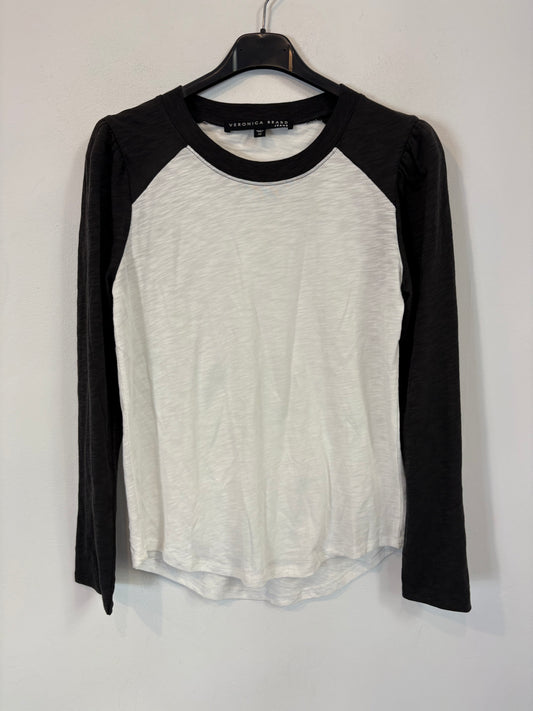 VERONICA BEARD. Camiseta bicolor detalle hombros