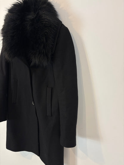 ZARA. Abrigo negro lana cuello pelo