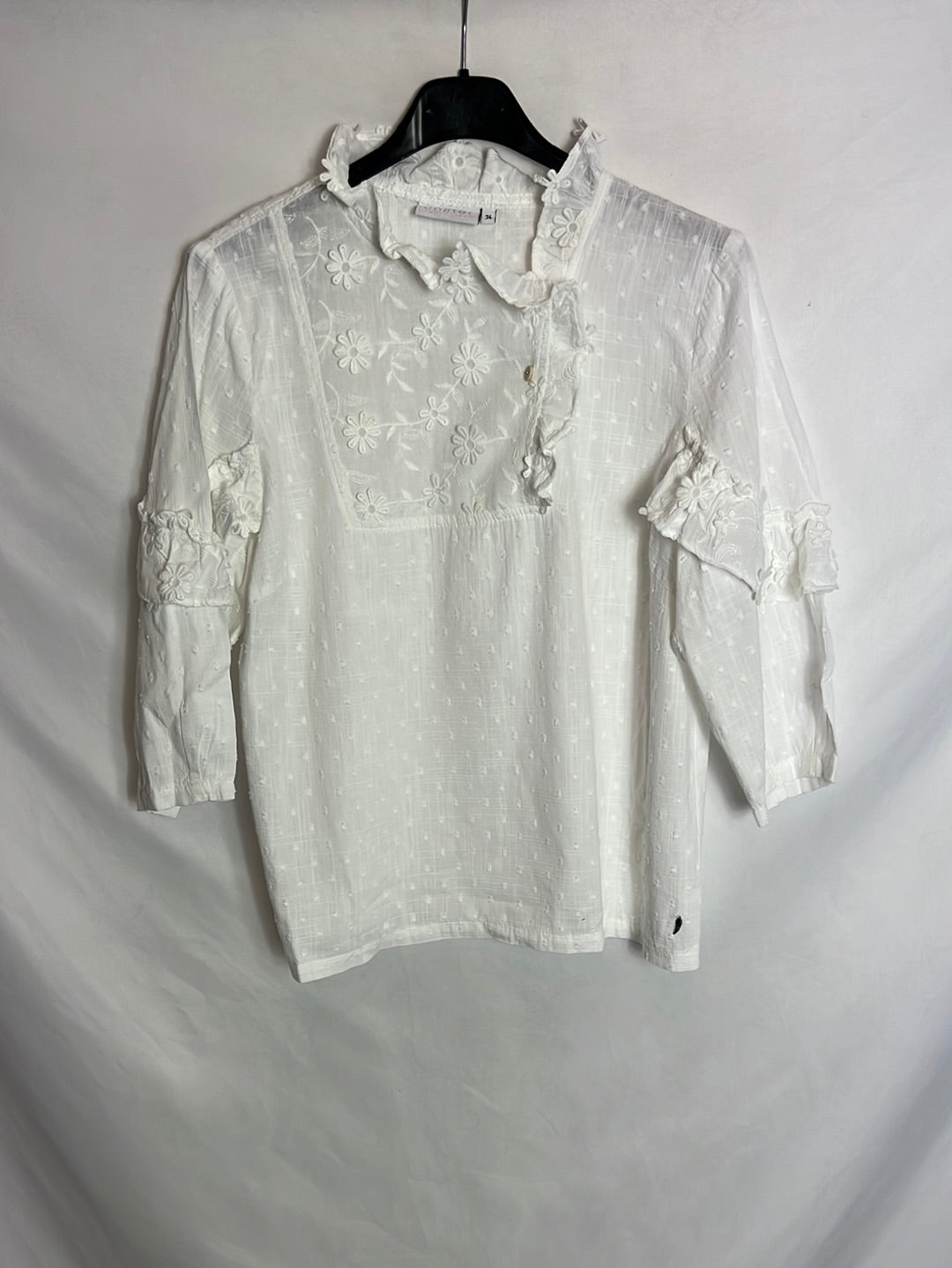 COSTER COPENHAGEN. Blusa plumeti bordados. T 34