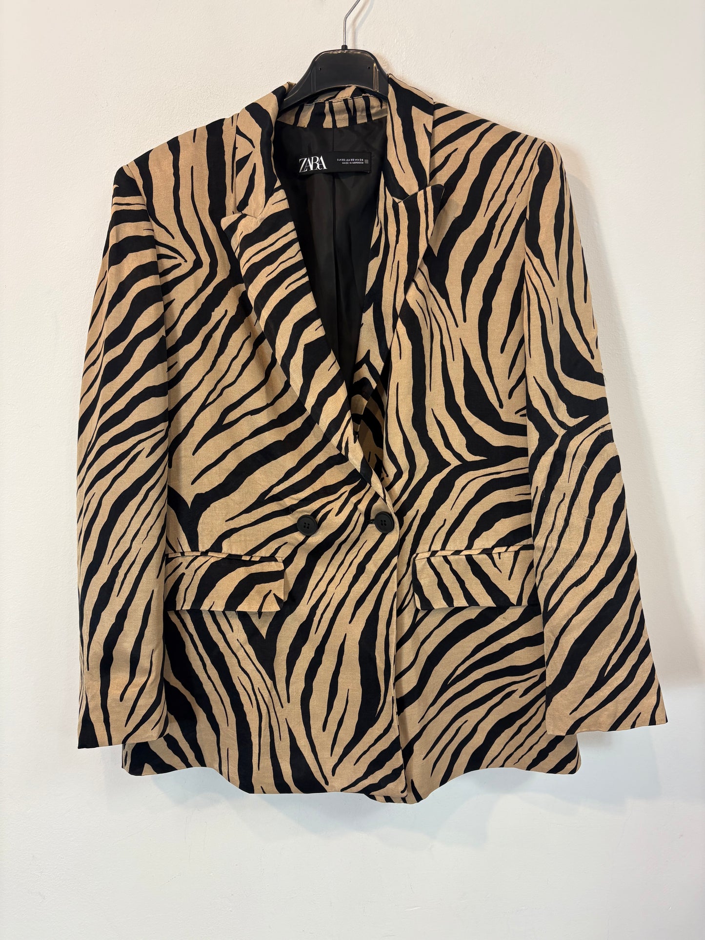 ZARA. Flowing two-tone suit jacket. Size XS/A