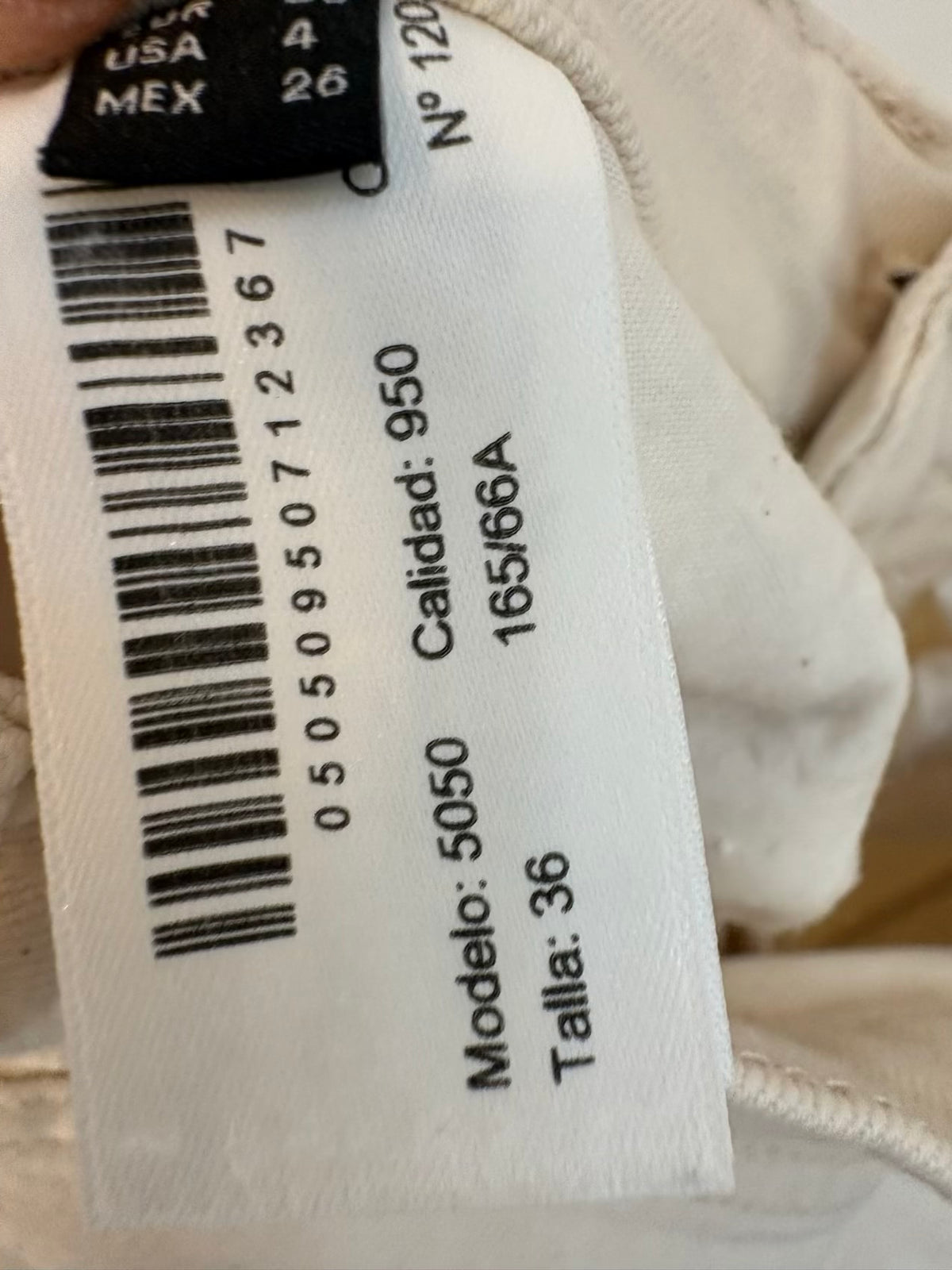 MASSIMO DUTTI. Denim color crudo recto