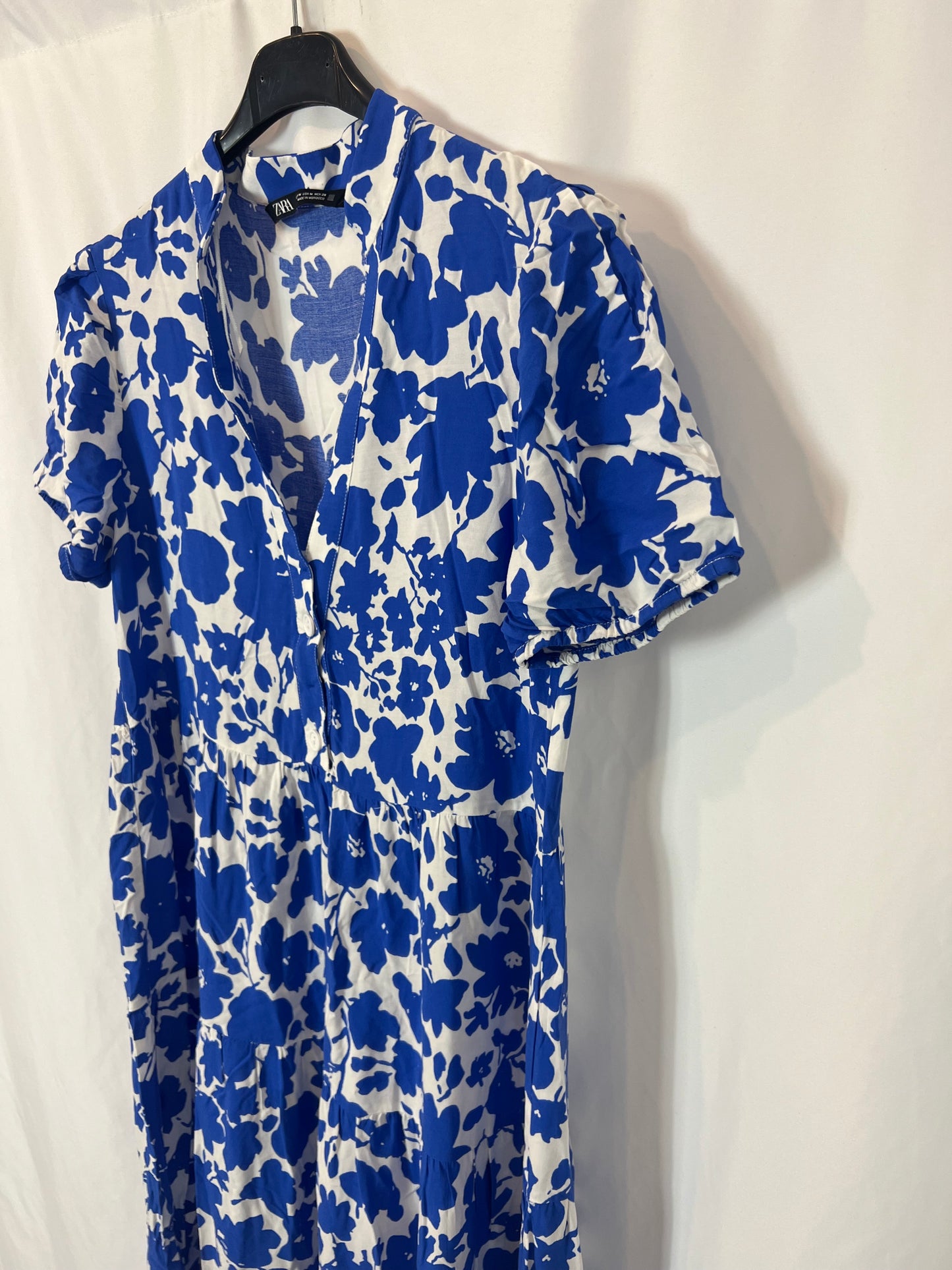 ZARA. Vestido largo estampado. T M